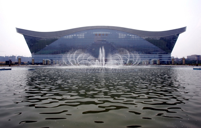 The world's largest building is in Chengdu, China